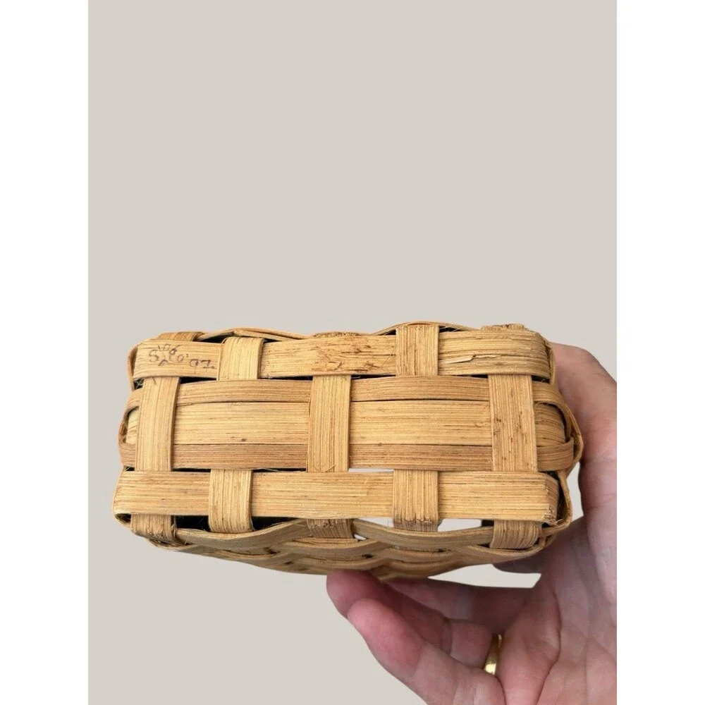 Handmade Wicker Wall Pocket Basket Made In 1997 Measures 9.5”